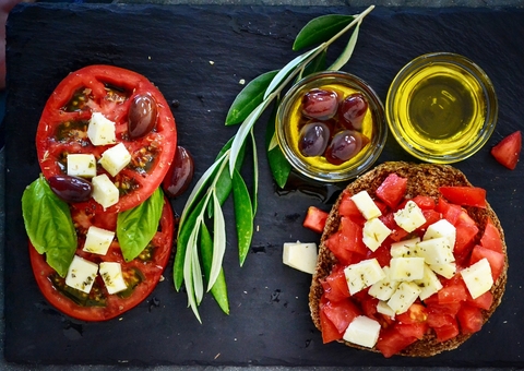 Dieta mediterrânea diminui em 23% o risco de demência, aponta estudo