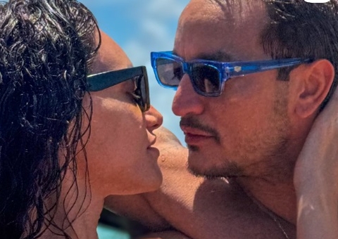 Assumidos, Allan de Souza posta momento íntimo com Débora Nascimento em barco