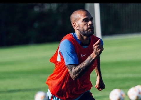 Defesa de Daniel Alves faz nova exigência para exame psicológico da vítima