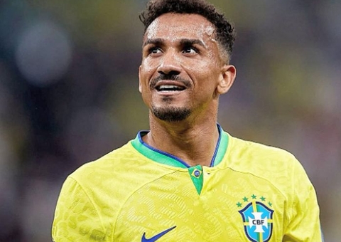 Danilo diz que heróis estão nas salas de aula e nos hospitais, não nos gramados