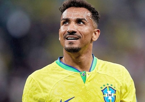 Versátil, lateral Danilo se vê jogando como zagueiro nos próximos anos