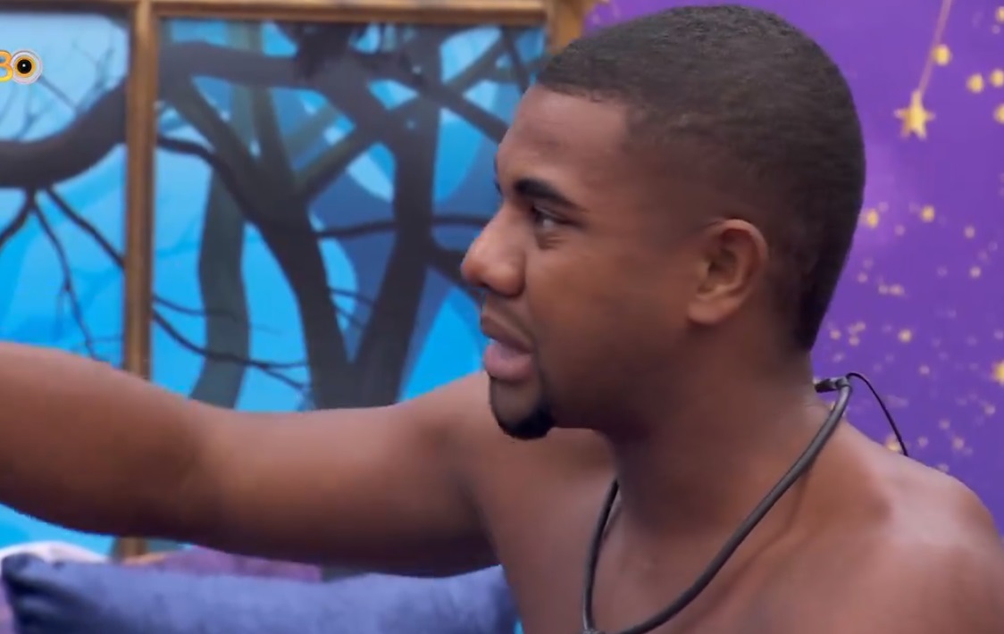 Davi se revolta com Leidy após cobrir estalecas e virar alvo de indicação