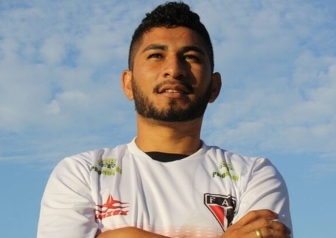 Dos Emirados Árabes, atacante Valdo Bacabal reforça o Nacional no Barezão