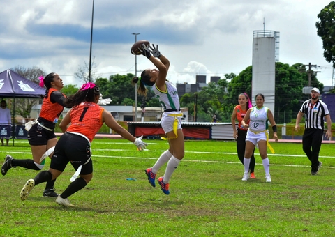 Atletas participam de Training Camp de Flag Football neste fim de semana