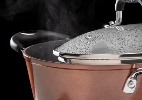 Ex é preso por manter mulher em cárcere e queimá-la com panela quente em Manaus