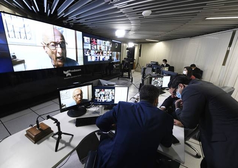 PL que permite que estados usem saldo de 23 bilhões da saúde é aprovado