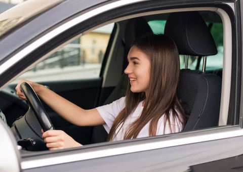 Projeto de Lei propõe que jovens a partir de 16 anos já possam tirar CNH