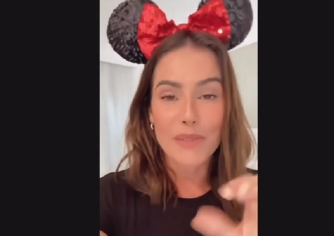 Deborah Secco mostra nova casa em Orlando: ‘realização de um sonho’