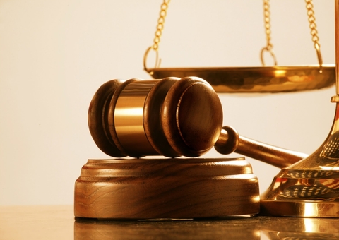 Banco é condenado a indenizar cliente que teve dinheiro aplicado em investimentos sem autorização