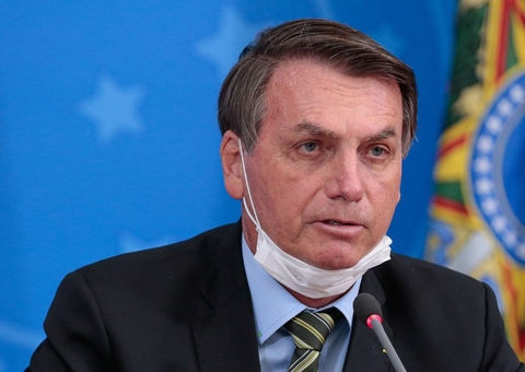 Bolsonaro veta projeto de internet grátis a alunos e professores