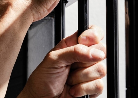 Foragido tenta dar nome falso para escapar da polícia, mas acaba preso em Tapauá