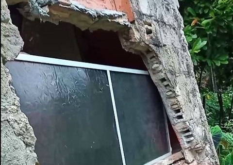 Em pouco mais de 5 horas, chuva causa 3 deslizamentos de barranco em Manaus