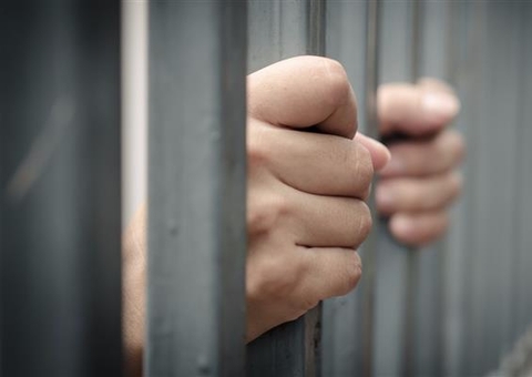 Preso é achado morto dentro de cela de delegacia no Amazonas