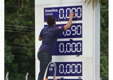 Preço da gasolina cai em Parintins após cobrança da Defensoria Pública 