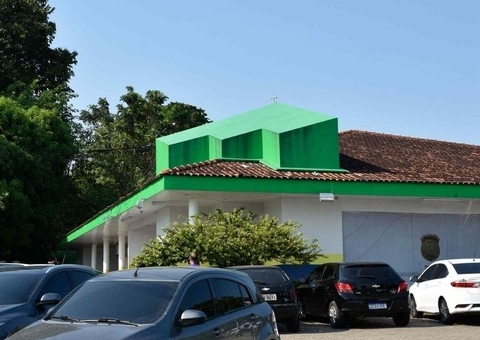 Homem dá socos na barriga da esposa grávida e ameaça esquartejá-la em Manaus