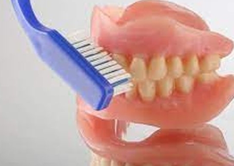 Próteses dentárias levam quase R$ 700 mil de Manicoré