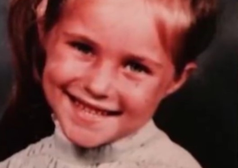 Foto em caixa de leite faz menina descobrir que foi sequestrada pelos pais