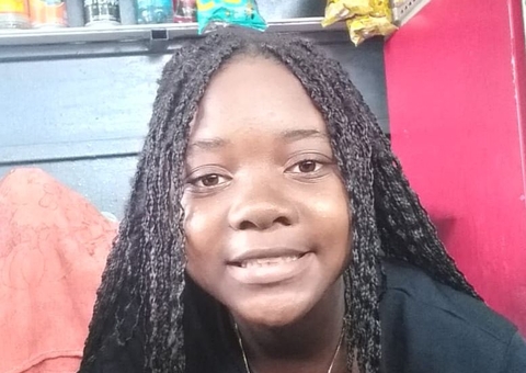 Mãe pede ajuda para encontrar filha de 12 anos desaparecida há 9 dias em Manaus