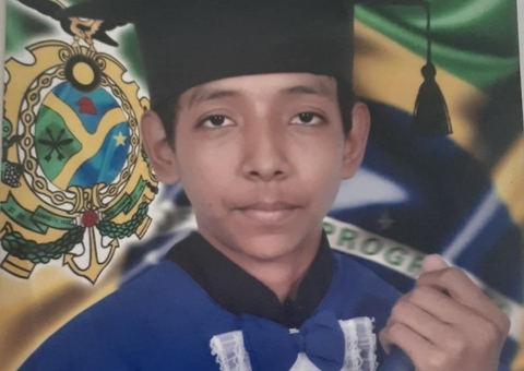 Jovem desaparece após ir ao banheiro em faculdade de Manaus; família pede ajuda