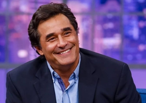 Luciano Szafir é internado novamente após retirada de bolsa de colostomia