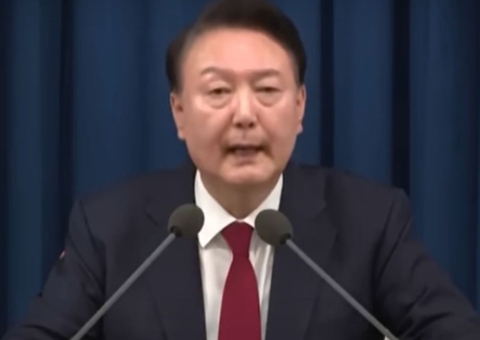 Presidente da Coreia do Sul sofre impeachment após tentativa de autogolpe