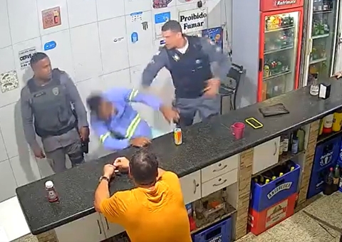PM investiga vídeo que mostra policial batendo na cara de homem no ES 