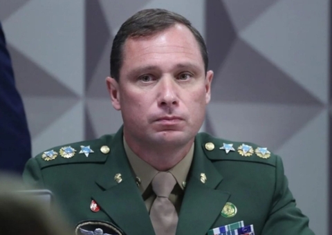 PF descobre dados deletados por Mauro Cid e reavalia delação premiada