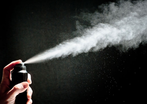 Criança de 10 anos morre ao inalar desodorante; Polícia apura suposto desafio