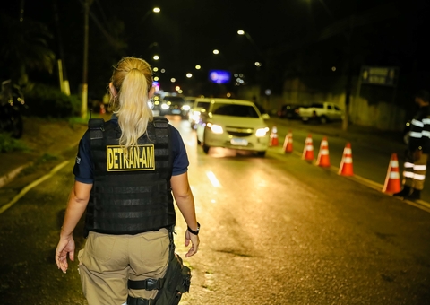 Operação flagra 43 motoristas dirigindo sob efeito de álcool em Manaus