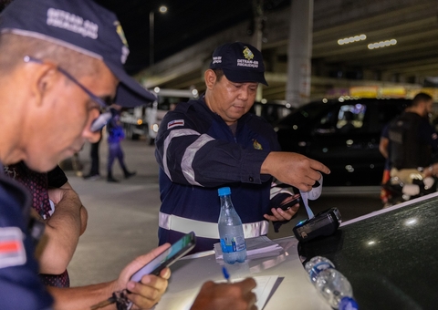 Detran flagra motorista embriagado durante operação em Manaus