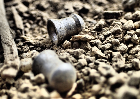 Homem tem corpo crivado de balas em plena luz do dia no Amazonas