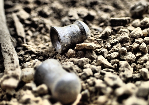 Homem é cercado e executado a tiros na frente de igreja em Manaus