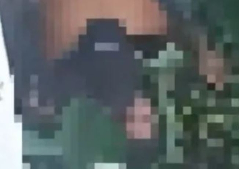 Casal é flagrado mantendo relações sexuais à beira de igarapé