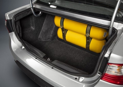 Benefício de R$ 4 mil será dado a motoristas que converterem seus veículos para GNV em Manaus