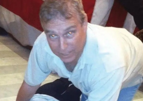 Ex-príncipe Andrew é preso na Inglaterra por envolvimento no caso Epstein