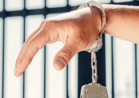 Adolescente mata homem com facadas em Manaus 