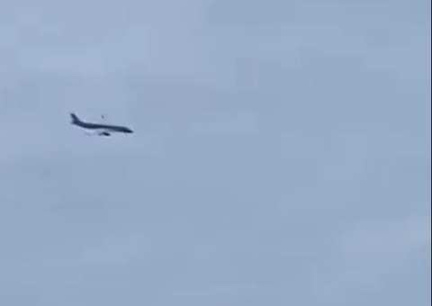 Vídeo mostra momento da queda do avião da Embraer no Cazaquistão