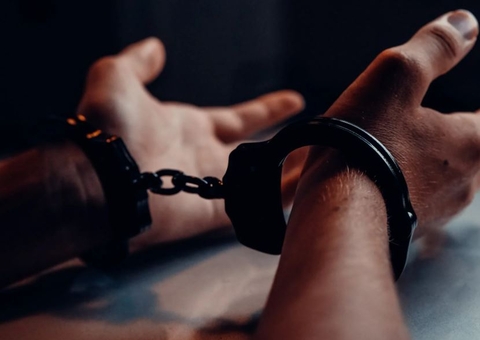 Homem suspeito de assaltar visitantes dentro de cemitérios é preso no Amazonas