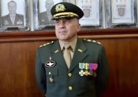 General suspeito de envolvimento no ataque em Brasília é exonerado por Lula