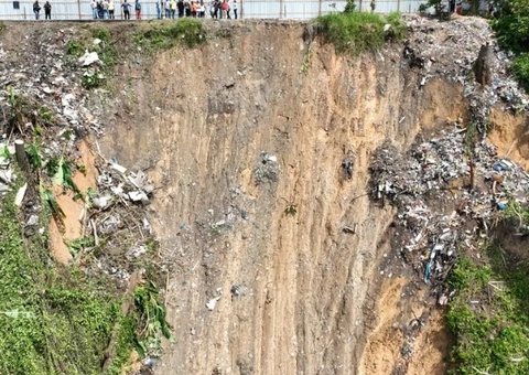 Defesa Civil emite risco de deslizamento de terras em Manaus