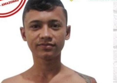 Preso que fugiu durante transferência é recapturado após ser visto em praça em Manaus
