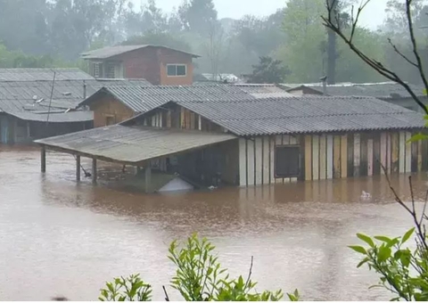 Formação de novo ciclone faz RS emitir alerta de tempestades e chuva de granizo
