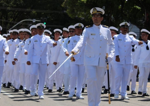 Marinha abre concurso com salário de R$ 9 mil