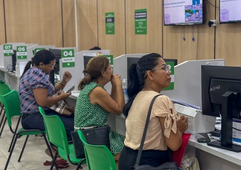 DPE-AM realiza mutirão para clientes com problemas nas contas de água e energia