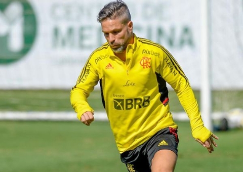 Diego anuncia saída do Fla no fim do ano e deixa aposentadoria em aberto