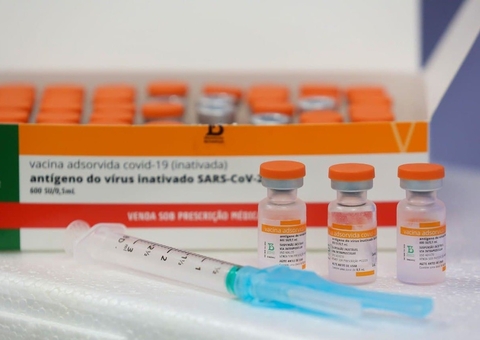 Vacinas contra a covid têm eficácia superior ao esperado, diz Fiocruz