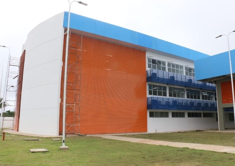Após 6 anos em obras, escola de tempo integral é inaugurada no Amazonas