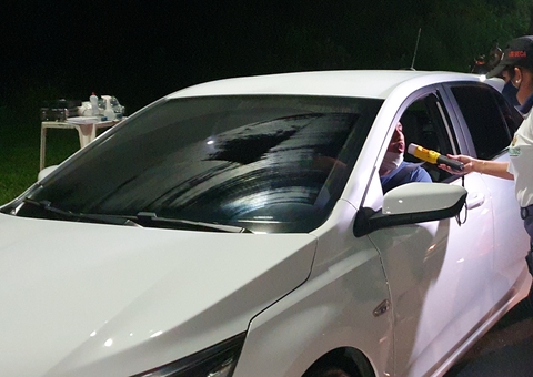 Mais de 300 foram flagrados em apenas um mês dirigindo bêbados em Manaus