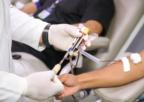 Com queda no estoque de sangue, Hemoam convoca doadores com urgência
