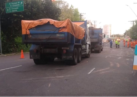 Avenida é interditada para conclusão de obra emergencial em Manaus